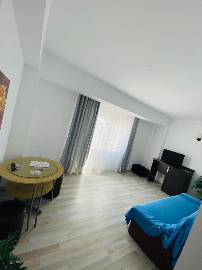 Blue Wave Hotell Năvodari Exteriör bild