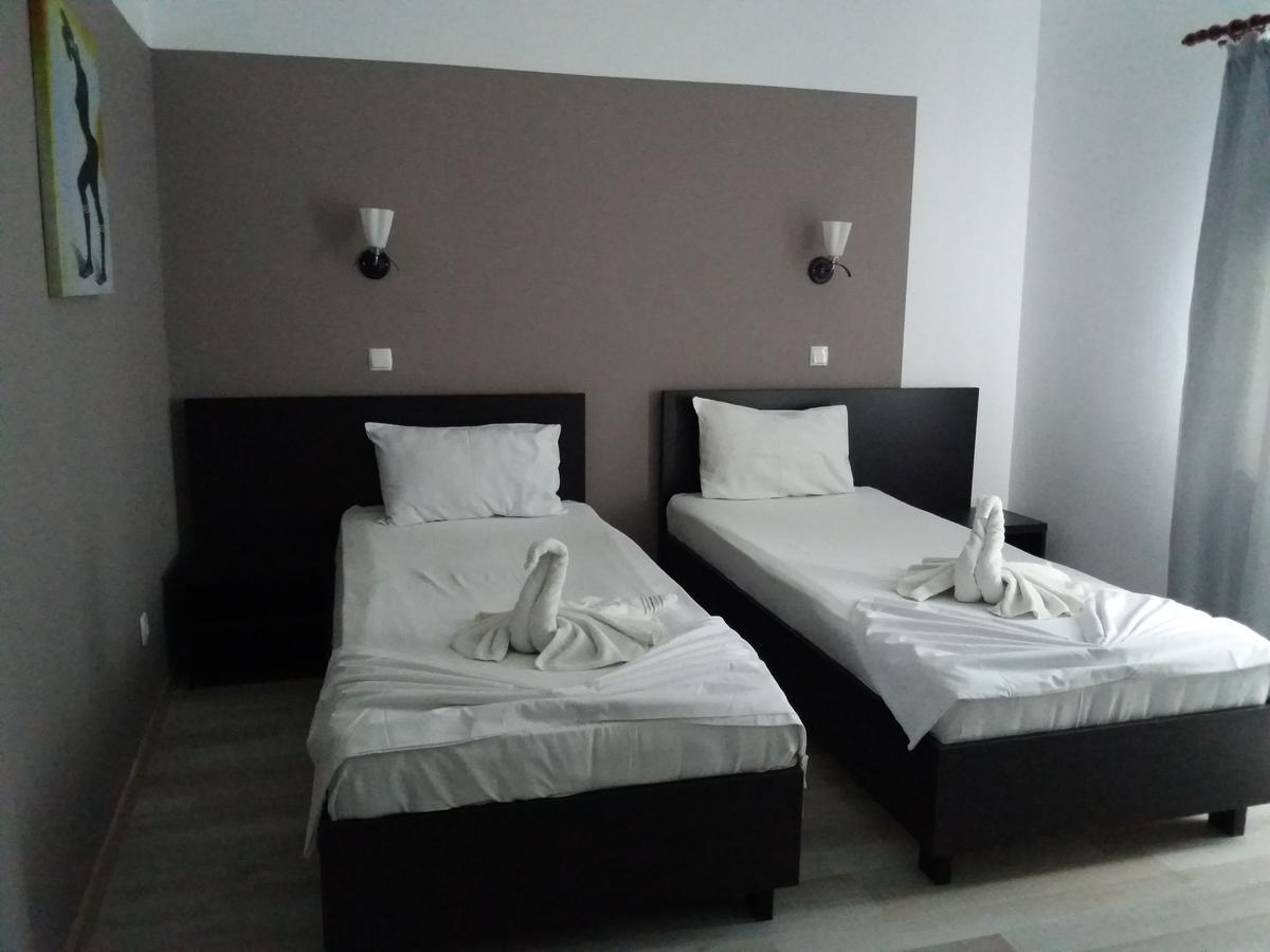 Blue Wave Hotell Năvodari Exteriör bild