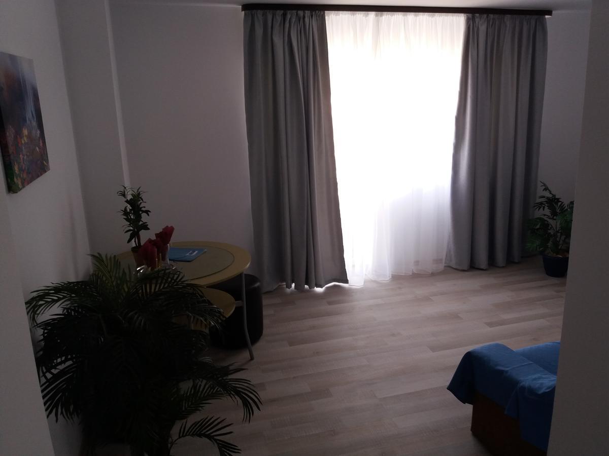 Blue Wave Hotell Năvodari Exteriör bild